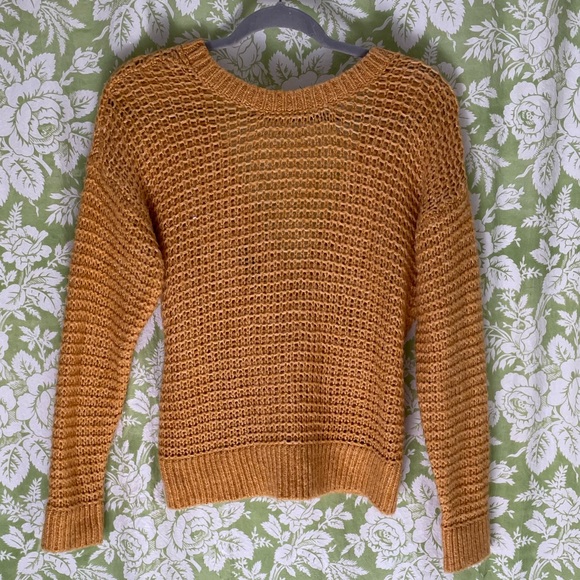 Abercrombie & Fitch Sweater - Picture 2 of 7